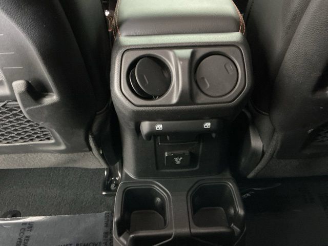 Used 2023 Jeep Gladiator Mojave w/ Cold Weather Group AWD/4WD image 25
