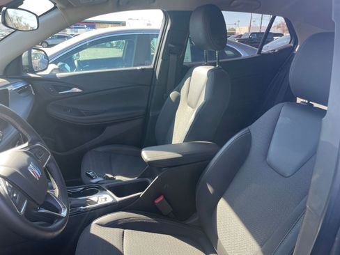 Used 2025 Buick Encore GX Preferred image 35