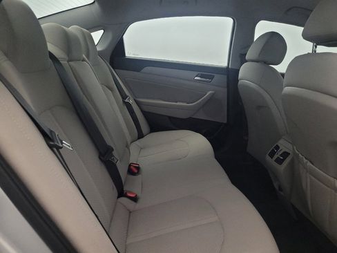 Used 2019 Hyundai Sonata SEL w/ Tech Package 02 FWD image 19