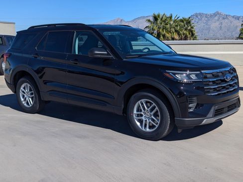 New 2026 Ford Explorer Active AWD/4WD image 1