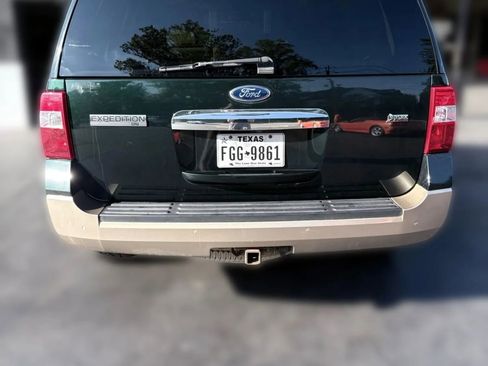 Used 2014 Ford Expedition XLT w/ Equipment Group 202A image 4