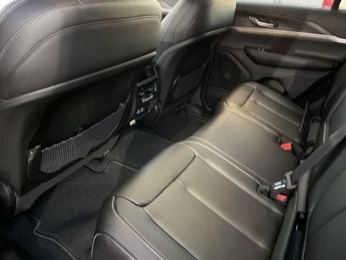 New 2025 Jeep Grand Cherokee Limited w/ Black Appearance Package image 34