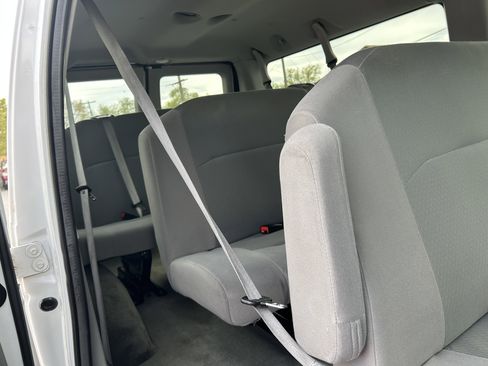 Used 2011 Ford E-350 and Econoline 350 XLT RWD image 10