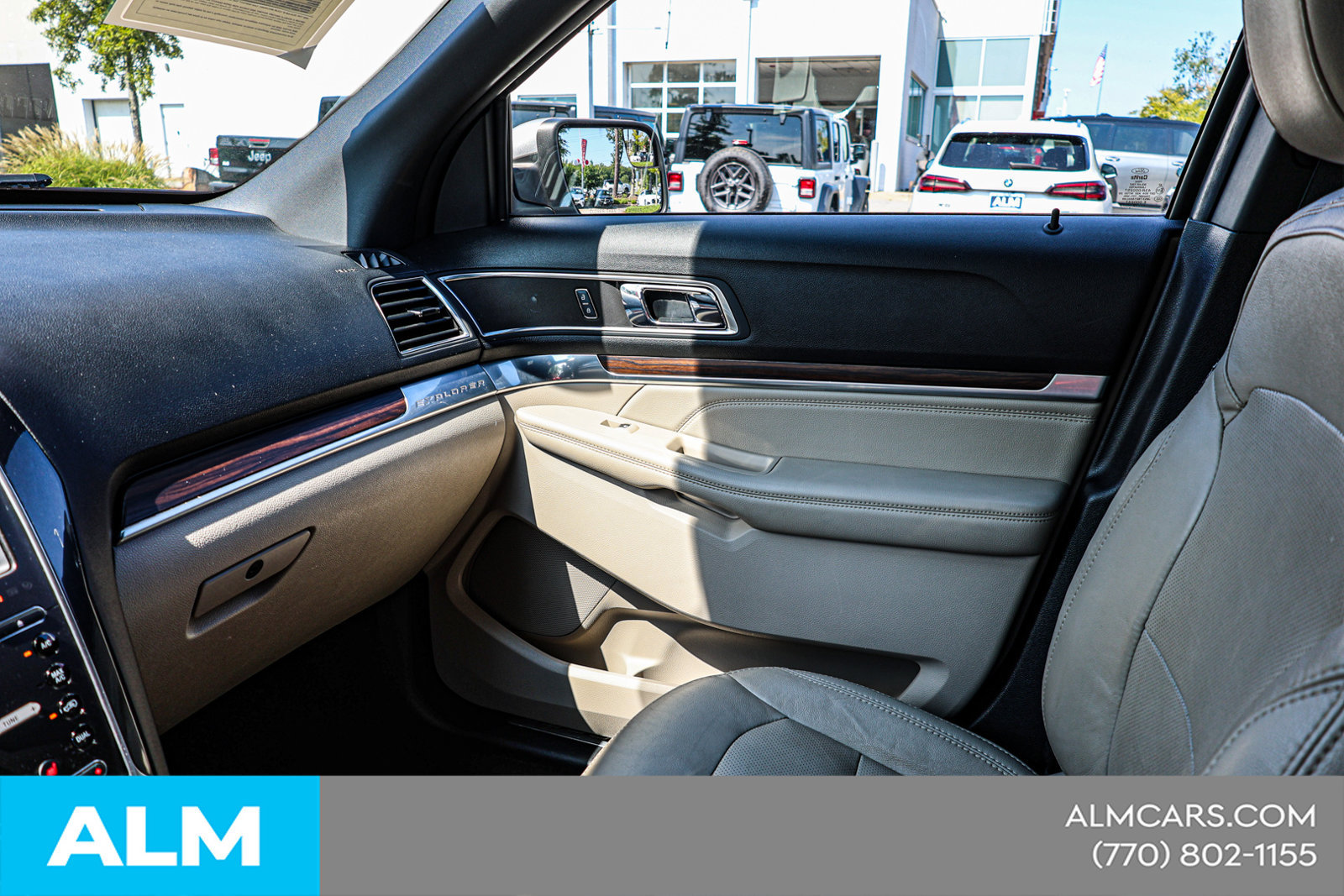 Used 2018 Ford Explorer Limited FWD image 35
