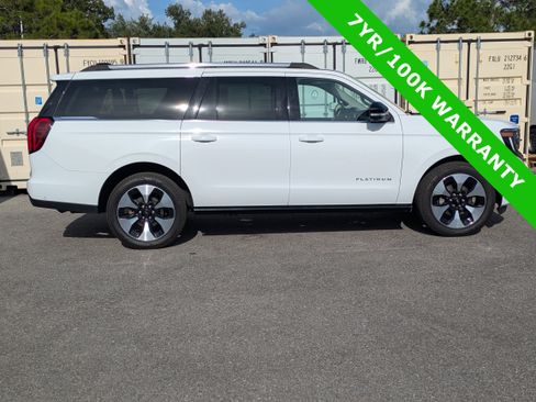 Certified 2025 Ford Expedition Max Platinum AWD/4WD image 3