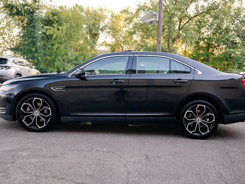 Used 2015 Ford Taurus SHO w/ Equipment Group 401A AWD/4WD image 8