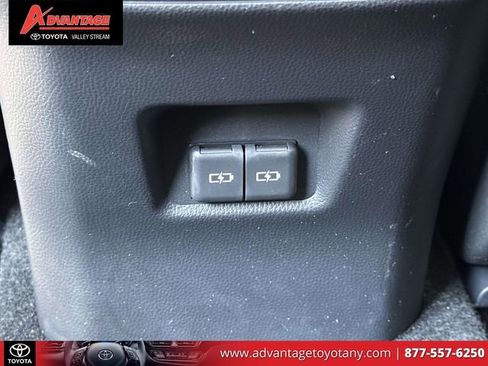 Used 2024 Toyota RAV4 XLE AWD/4WD image 16