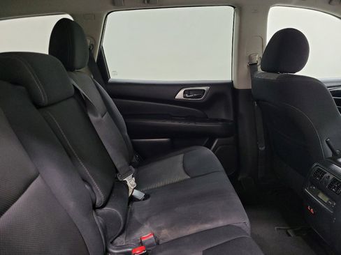 Used 2020 Nissan Pathfinder S AWD/4WD image 19
