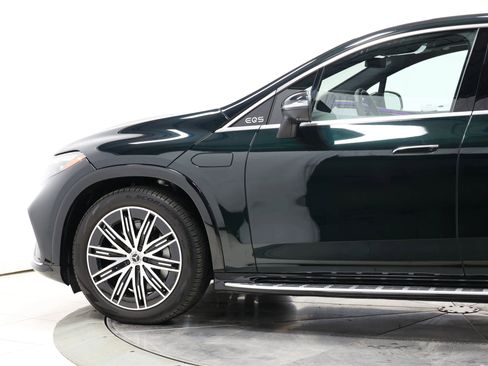 Used 2023 Mercedes-Benz EQS 580 4MATIC SUV image 7