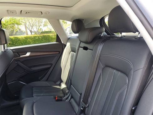 Used 2021 Audi Q5 2.0T Premium Plus w/ Premium Plus Package image 13