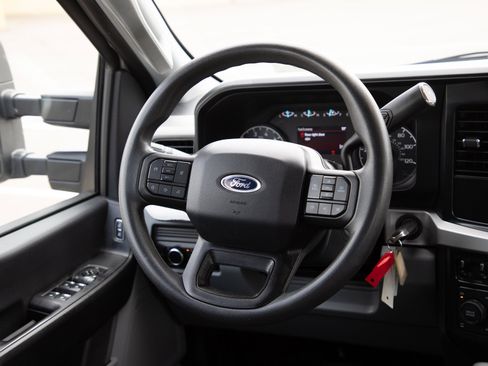 Used 2023 Ford F250 XL w/ XL Off-Road Package AWD/4WD image 14