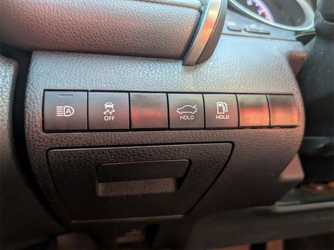 Used 2022 Toyota Camry LE image 24