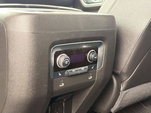 Used 2021 Chevrolet Tahoe Premier w/ Premium Package RWD image 19
