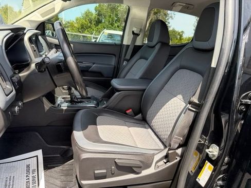 Used 2019 Chevrolet Colorado Z71 w/ Z71 Midnight Edition AWD/4WD image 14