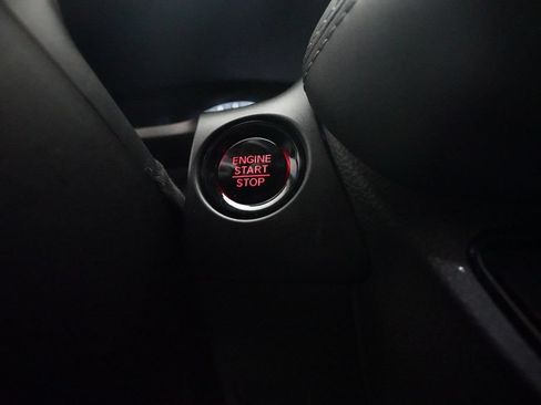 Certified 2024 Honda HR-V EX-L image 30