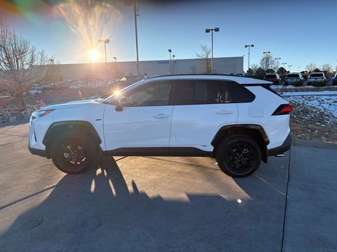 Used 2025 Toyota RAV4 XLE image 4