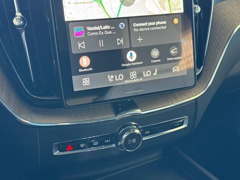 New 2026 Volvo XC60 B5 Plus w/ Climate Package image 20