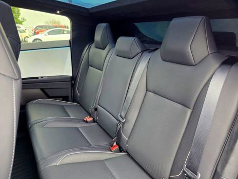 Used 2024 Tesla Cybertruck Cyberbeast AWD/4WD image 29