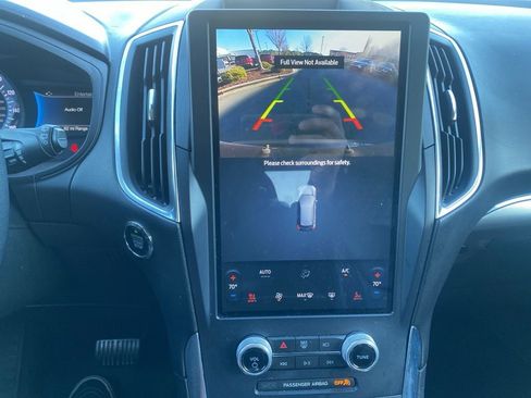 Used 2023 Ford Edge Titanium image 24