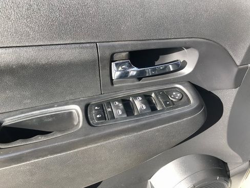 Used 2009 Jeep Liberty Sport w/ Popular Equipment Group image 8