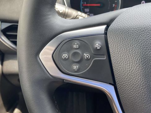 Used 2023 Chevrolet Traverse LT FWD image 21