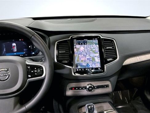 Certified 2023 Volvo XC90 B6 Ultimate image 7