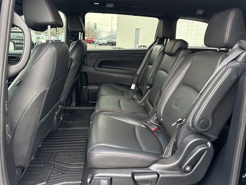 Used 2023 Honda Odyssey Sport image 14