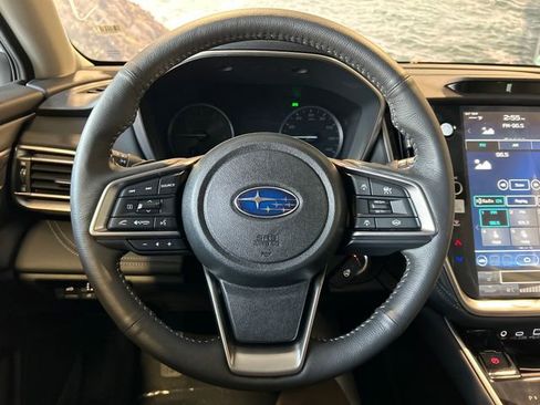 Used 2025 Subaru Outback Limited XT AWD/4WD image 12