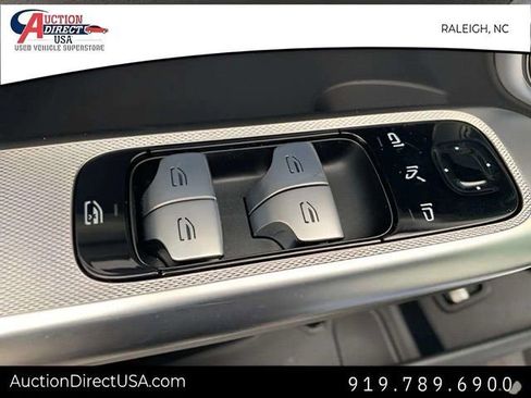 Used 2023 Mercedes-Benz GLC 300 image 38