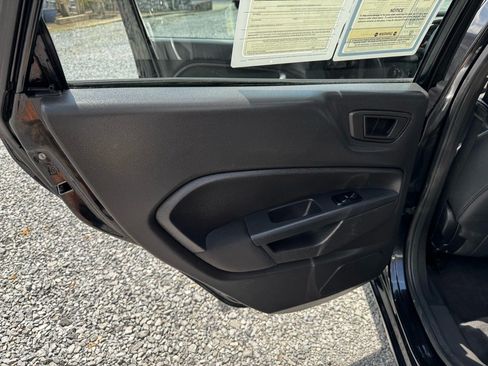 Used 2012 Ford Fiesta SE FWD image 15