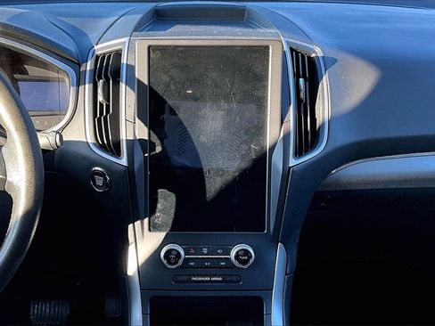 Used 2021 Ford Edge SEL image 6