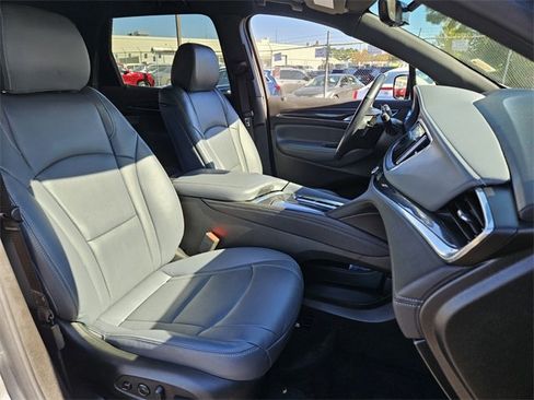 Used 2024 Buick Enclave Premium image 19