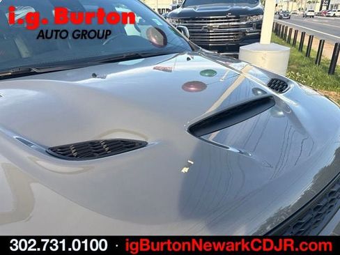 Used 2025 Dodge Durango GT AWD/4WD image 5