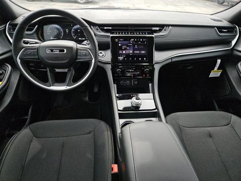 New 2026 Jeep Grand Cherokee L 2WD image 5