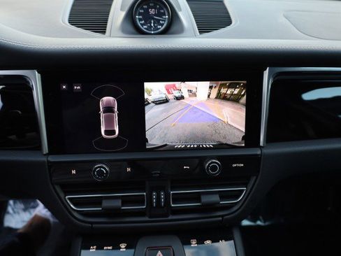 Used 2023 Porsche Macan S image 36