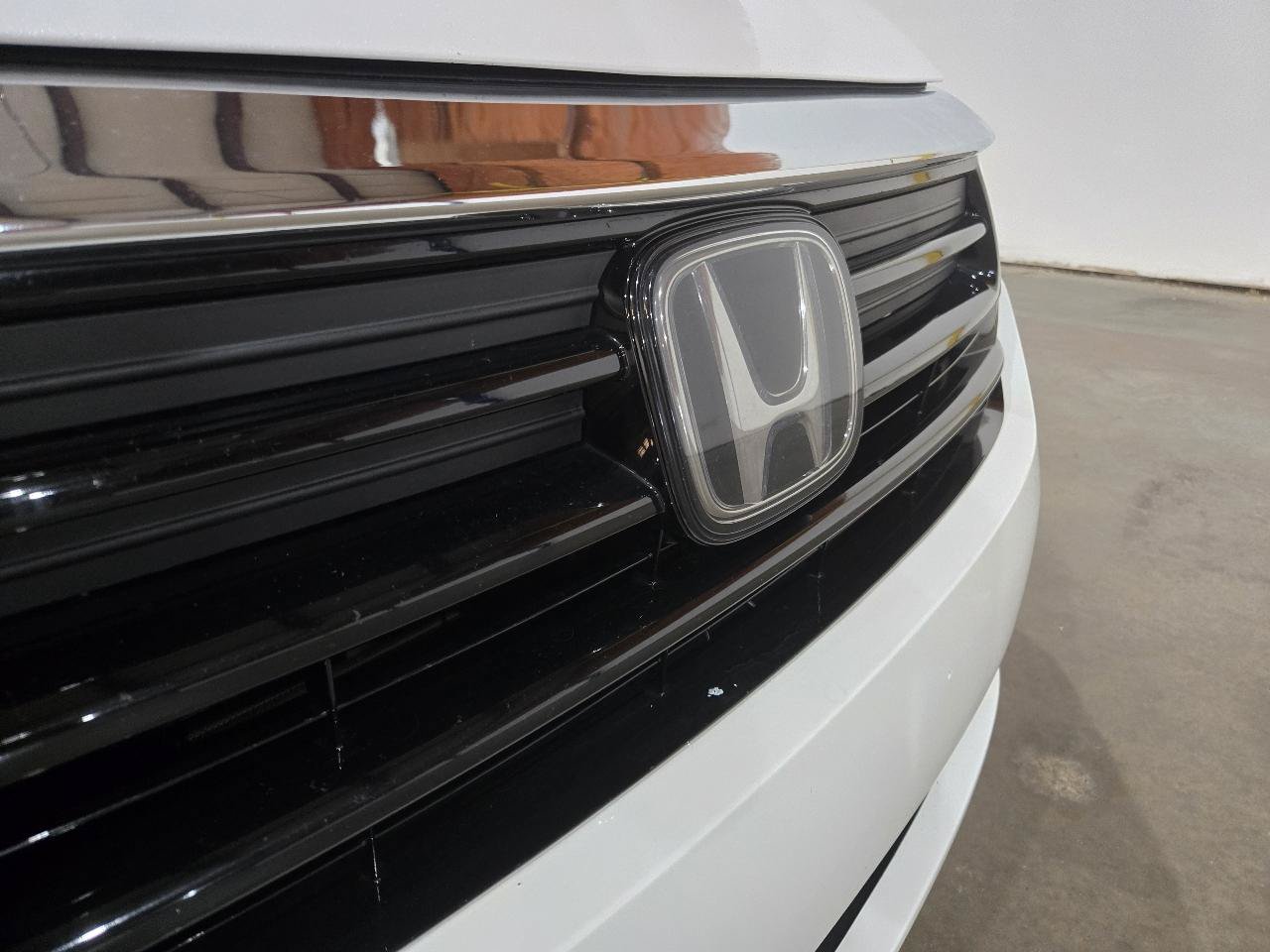 Used 2023 Honda Odyssey EX-L image 25