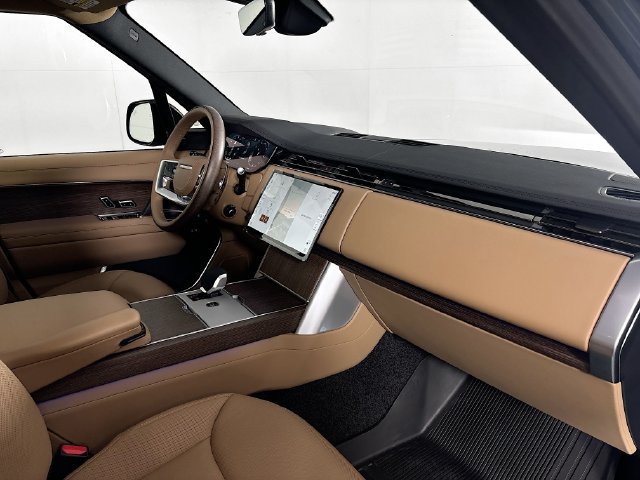 New 2026 Land Rover Range Rover Long Wheelbase SE AWD/4WD image 27