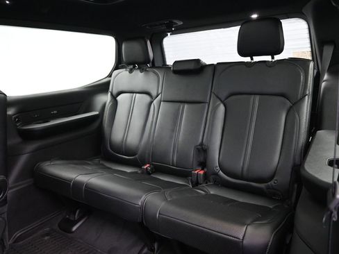 New 2026 Jeep Grand Wagoneer Limited AWD/4WD image 33