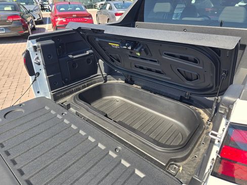 New 2026 Hyundai Santa Cruz SE FWD image 11