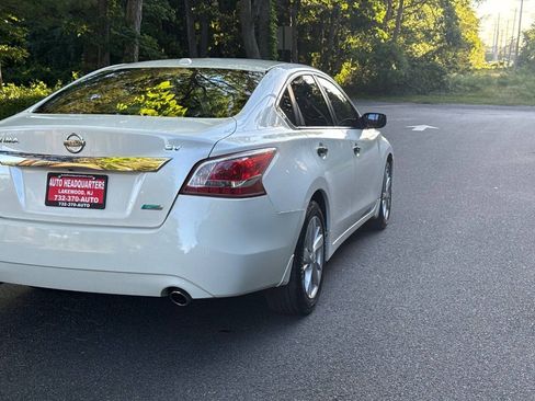 Used 2013 Nissan Altima 2.5 SV FWD image 6