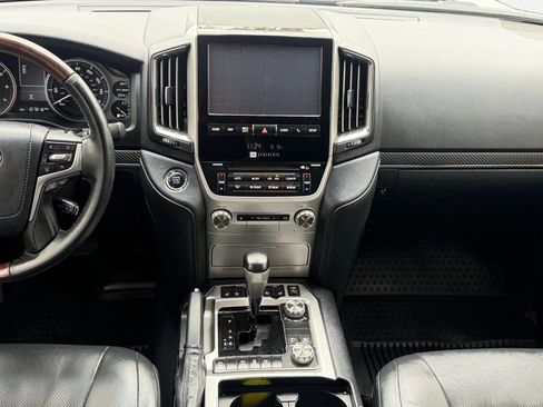 Used 2017 Toyota Land Cruiser AWD/4WD image 13