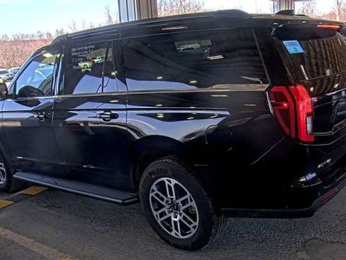 Used 2025 Ford Expedition Max Active image 2