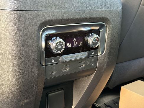 New 2026 GMC Yukon AT4 w/ AT4 Premium Plus Package AWD/4WD image 28