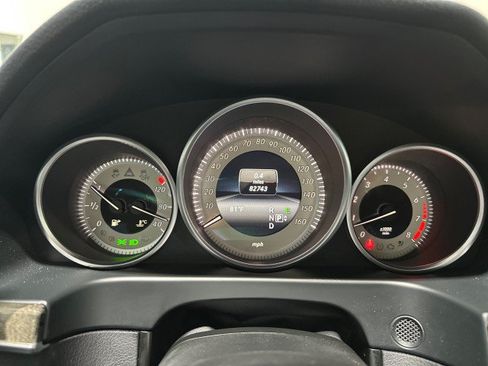 Used 2016 Mercedes-Benz E 350 4MATIC Sedan image 50