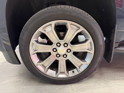 Used 2020 Chevrolet Tahoe LT w/ Luxury Package AWD/4WD image 27