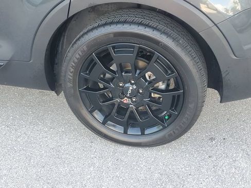 Certified 2022 Kia Telluride SX w/ SX Prestige Package AWD/4WD image 5
