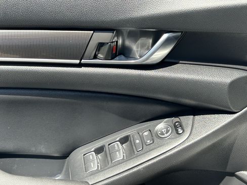 Used 2020 Honda Accord Sport image 19