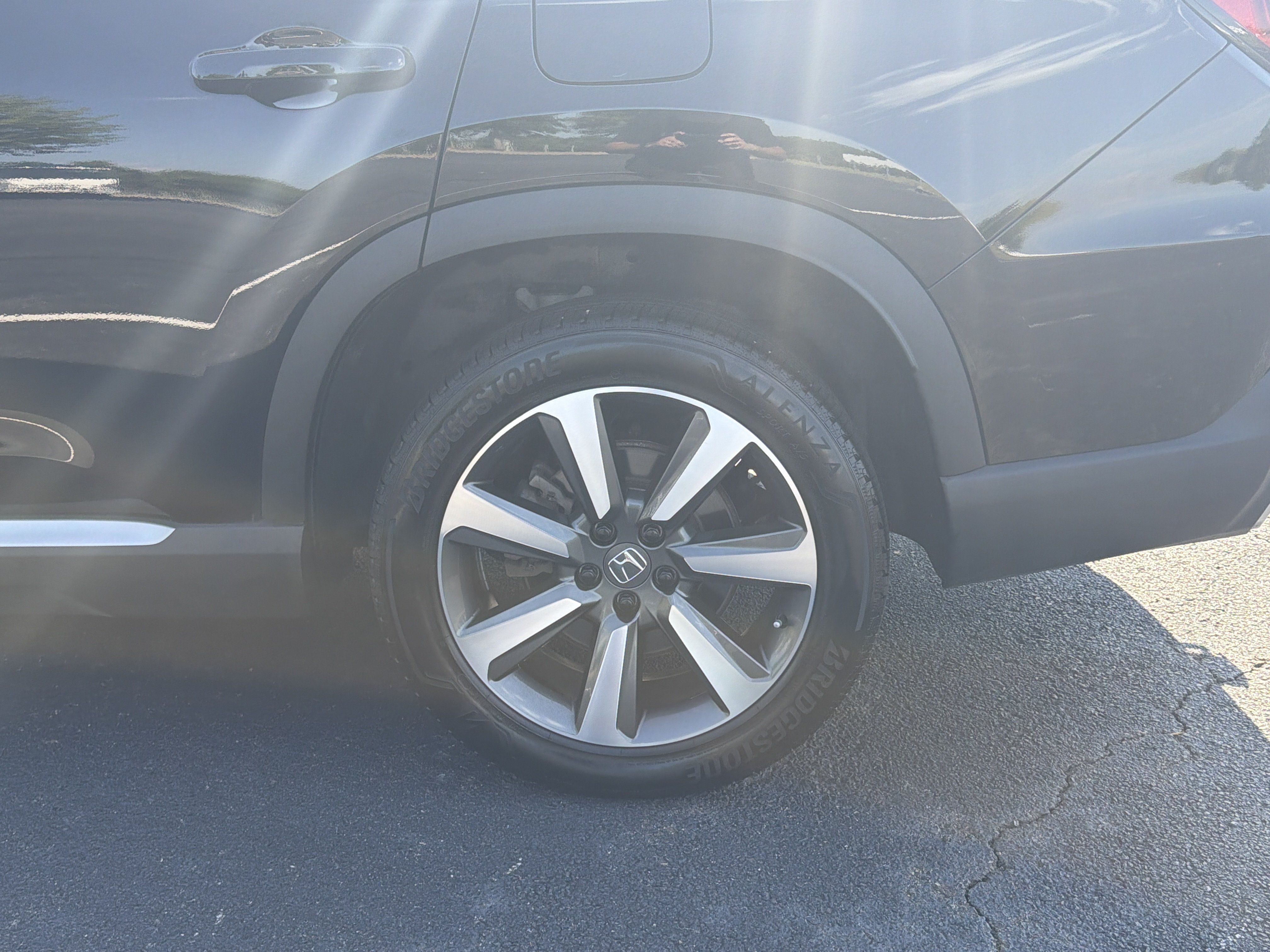Used 2024 Honda Pilot Elite image 35