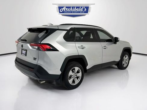 Used 2025 Toyota RAV4 XLE w/ Convenience Package AWD/4WD image 8