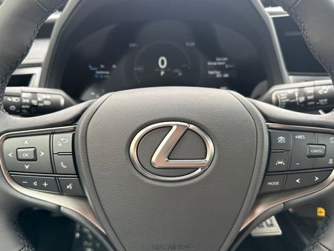 New 2026 Lexus UX 300h AWD image 25
